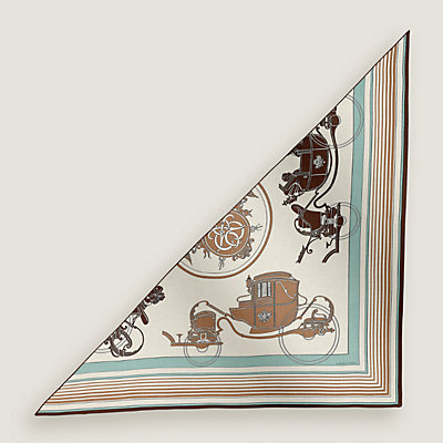 Giant triangles - Cashmere shawls and stoles | Hermès Giant triangles - Cashmere shawls and stoles | Hermès